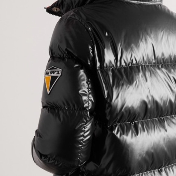 Burberry Puffer size L - Picture 9 of 12